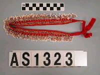 藏品(珠飾額帶)的圖片